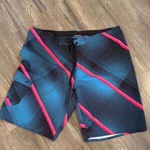 Men's Blue & Pink Stripe Swim Trunks Size 36